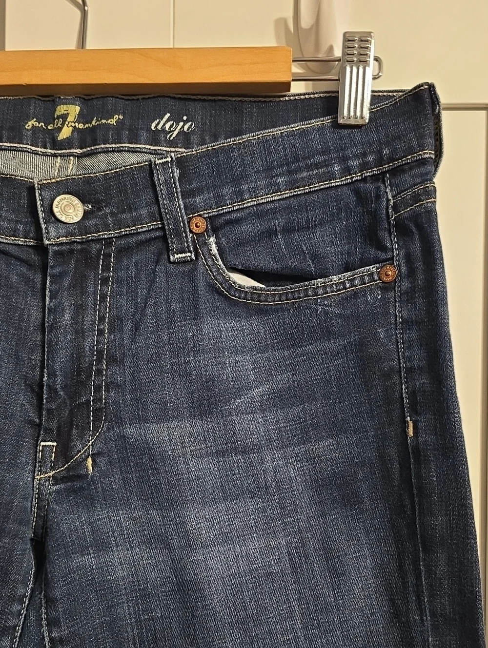 7 For All Mankind Short Inseam Dojo Slim Illusion Jeans Womens 31x30 Blue M-Wash